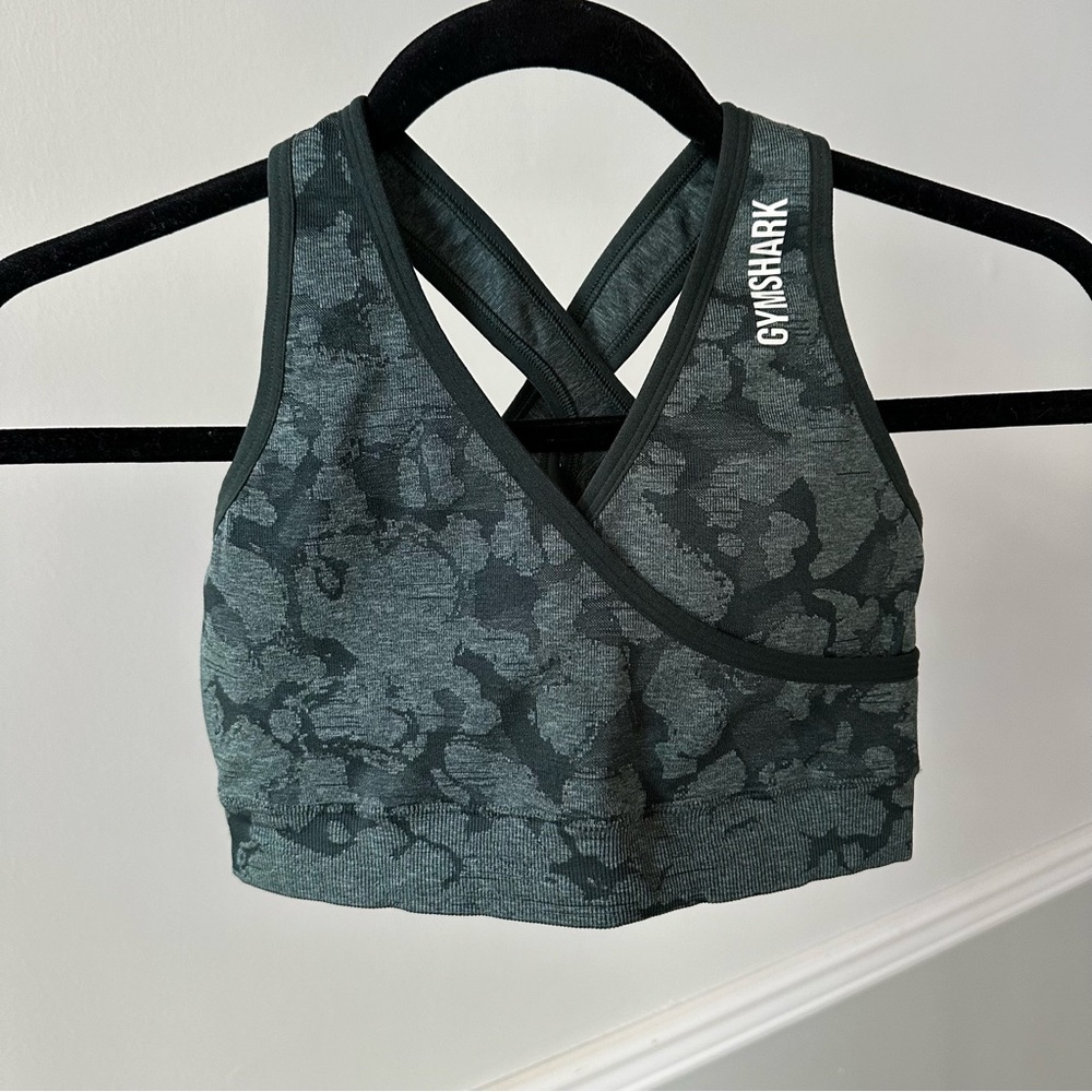 Gymshark camo bra